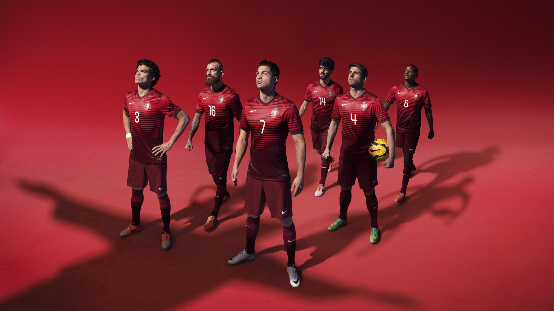 爱游戏电竞官网-欧冠“幸运女神”的眷顾：那些不可思议的幸运进球，欧冠运动