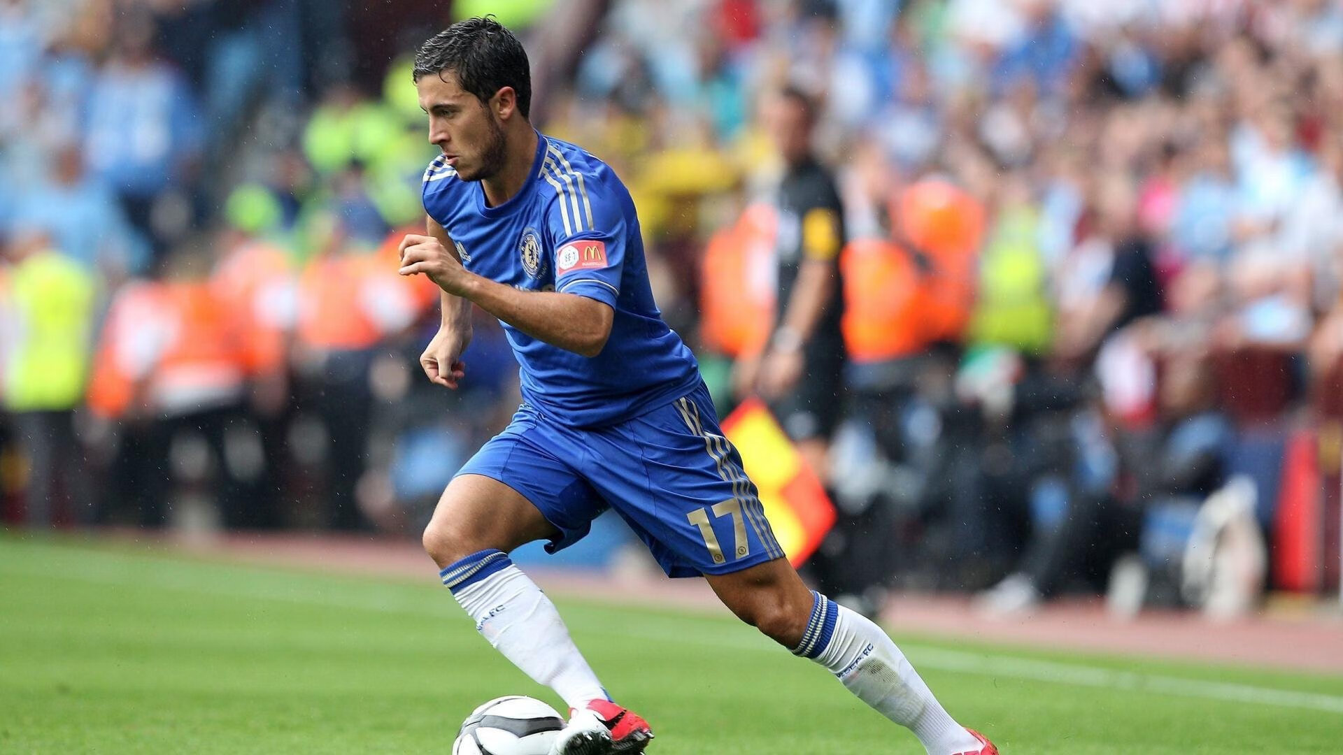 AYX SPORTS-足球年度发展论坛聚焦技术融合创新，足球技能大赛